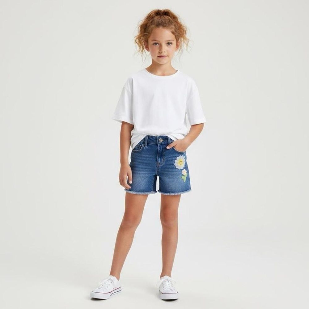 SO Girls Daisy Smiley Crochet Patch Denim Shorts Size 10 Boho Y2K Retro Raw Hem